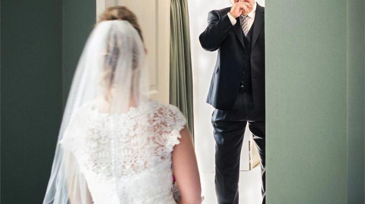¡18 padres que ven a su hija con un vestido de novia por primera vez! Quotes   